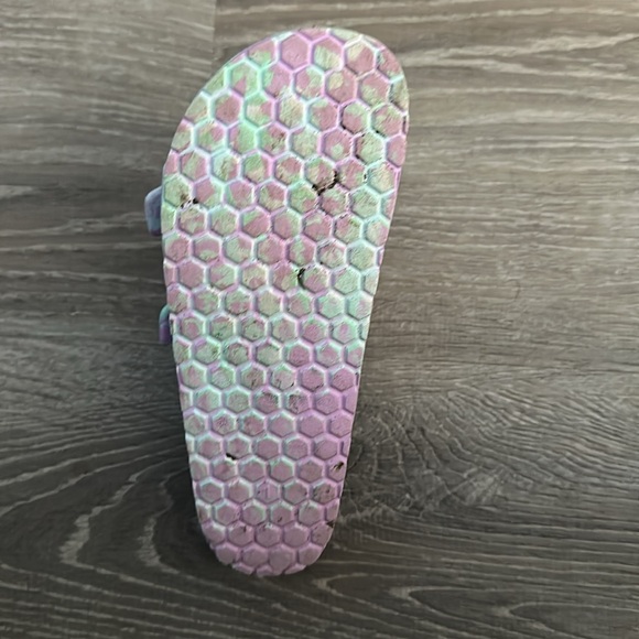 Multicolor slides. They are barely used. Cat & Jack size 1 - Picture 5 of 6